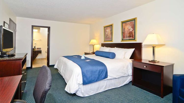 Best Western Plus Gas City Room