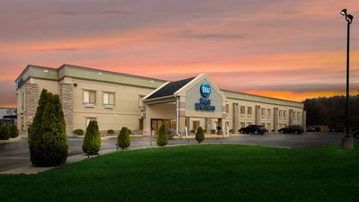 Best Western Crossroads Inn