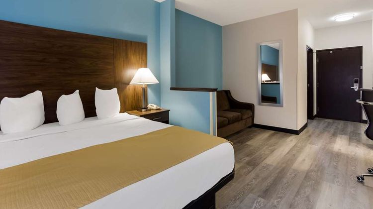 Best Western Crossroads Inn Room