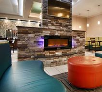 Best Western Inn & Suites Lobby