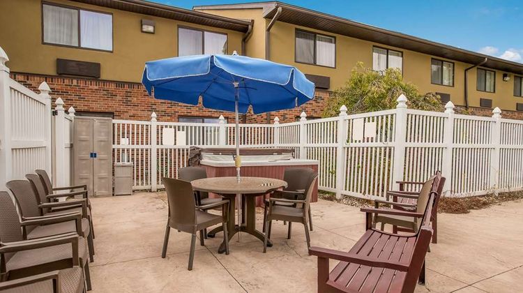 Best Western Kendallville Inn Pool