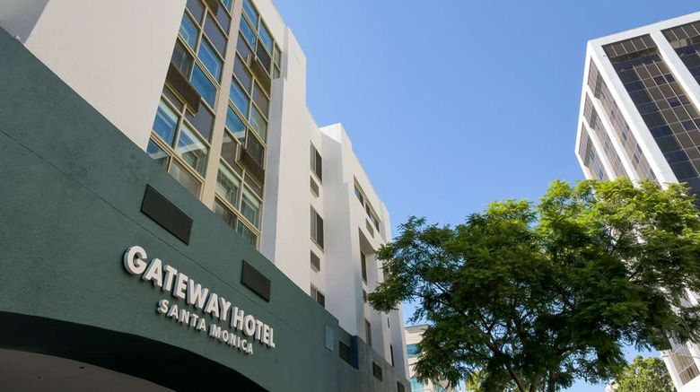 <b>Gateway Hotel Santa Monica Exterior</b>. Images powered by <a href="https://iceportal.shijigroup.com/" title="IcePortal" target="_blank">IcePortal</a>.