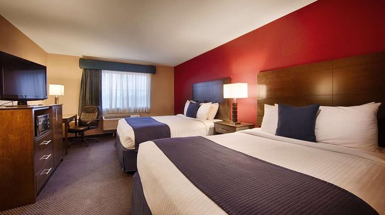 Best Western Plus Brandywine Inn & Suite Room