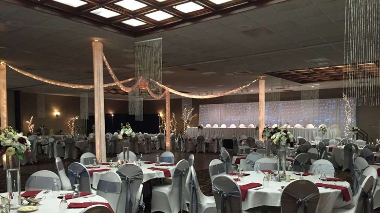 <b>Best Western Plus Brandywine Inn & Suite Ballroom</b>. Images powered by <a href="https://iceportal.shijigroup.com/" title="IcePortal" target="_blank">IcePortal</a>.
