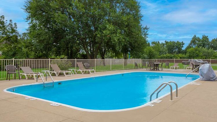 Best Western Northwest Indiana Inn Pool