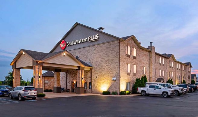 Best Western Plus Howe Inn Exterior