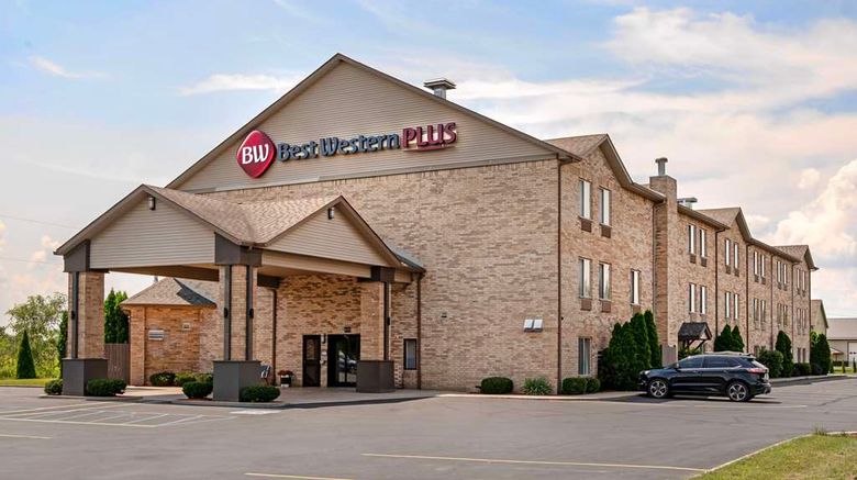 <b>Best Western Plus Howe Inn Exterior</b>. Images powered by <a href="https://iceportal.shijigroup.com/" title="IcePortal" target="_blank">IcePortal</a>.