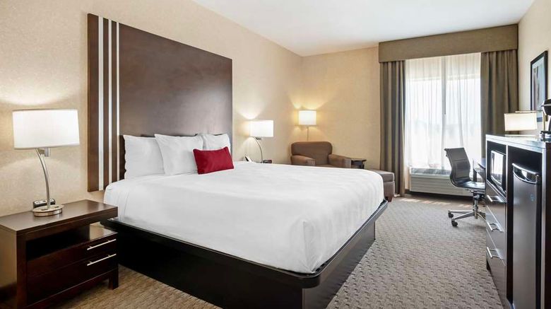 <b>Best Western Plus Howe Inn Room</b>. Images powered by <a href="https://iceportal.shijigroup.com/" title="IcePortal" target="_blank">IcePortal</a>.