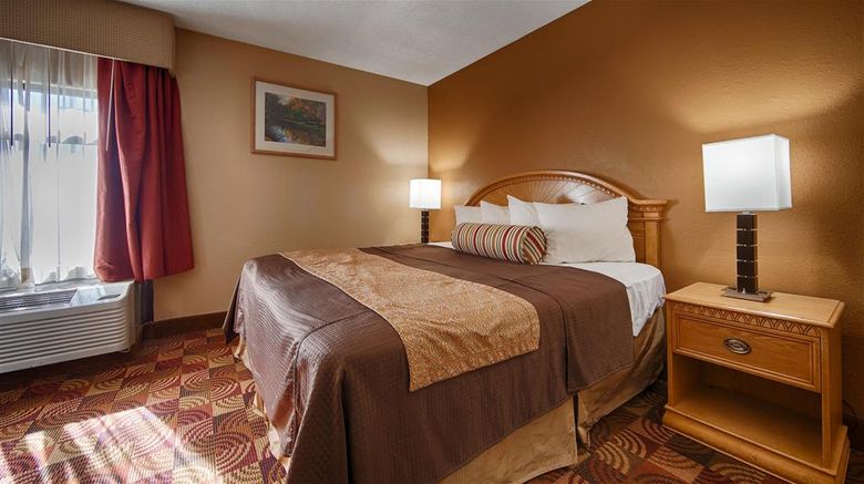 <b>Best Western Martinsville Inn Room</b>. Images powered by <a href="https://iceportal.shijigroup.com/" title="IcePortal" target="_blank">IcePortal</a>.