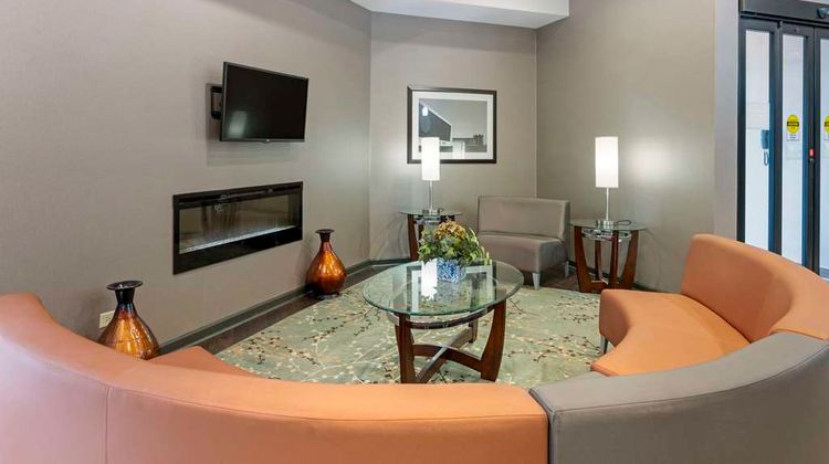 Best Western University Inn @ Valparaiso Lobby