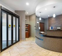 Best Western University Inn @ Valparaiso Lobby