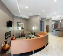Best Western University Inn @ Valparaiso Lobby