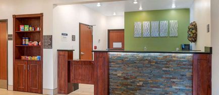 Best Western Plus Covered Bridge Inn Lobby