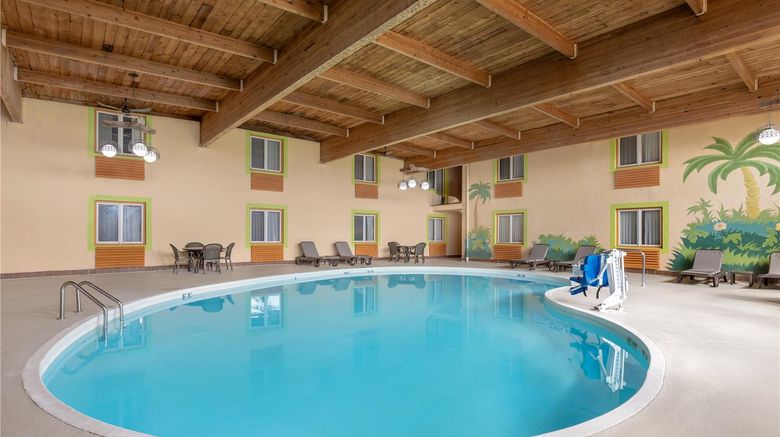 <b>Best Western La Grande Hacienda Pool</b>. Images powered by <a href="https://iceportal.shijigroup.com/" title="IcePortal" target="_blank">IcePortal</a>.
