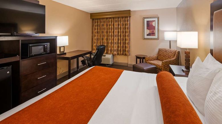 <b>Best Western Crossroads of the Bluffs Room</b>. Images powered by <a href="https://iceportal.shijigroup.com/" title="IcePortal" target="_blank">IcePortal</a>.