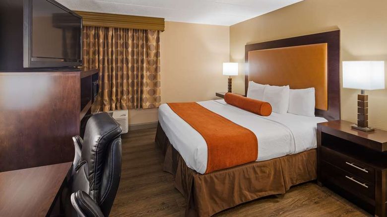 <b>Best Western Crossroads of the Bluffs Room</b>. Images powered by <a href="https://iceportal.shijigroup.com/" title="IcePortal" target="_blank">IcePortal</a>.
