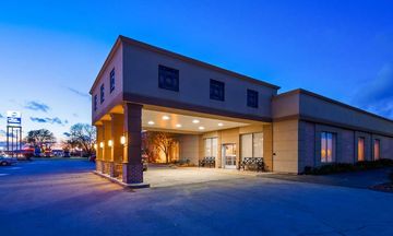 Best Western Crossroads of the Bluffs