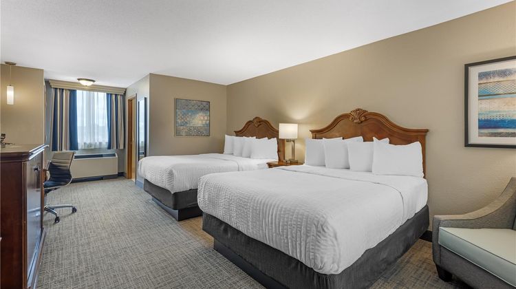 Best Western Plus Dubuque Hotel & Confer Room