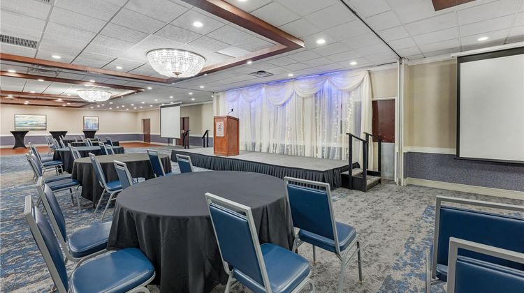 Best Western Plus Dubuque Hotel & Confer Restaurant