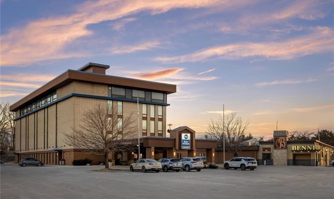 Best Western Holiday Lodge Exterior