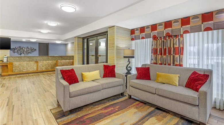 <b>Best Western Holiday Lodge Lobby</b>. Images powered by <a href="https://iceportal.shijigroup.com/" title="IcePortal" target="_blank">IcePortal</a>.