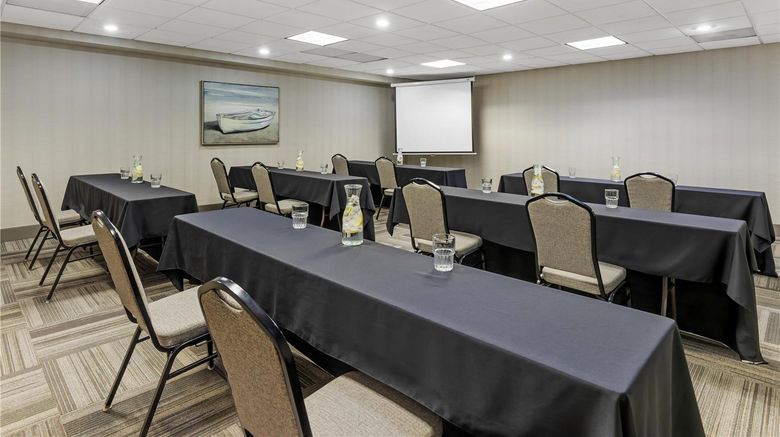 <b>Best Western Holiday Lodge Meeting</b>. Images powered by <a href="https://iceportal.shijigroup.com/" title="IcePortal" target="_blank">IcePortal</a>.