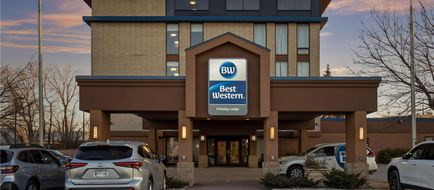 Best Western Holiday Lodge Exterior
