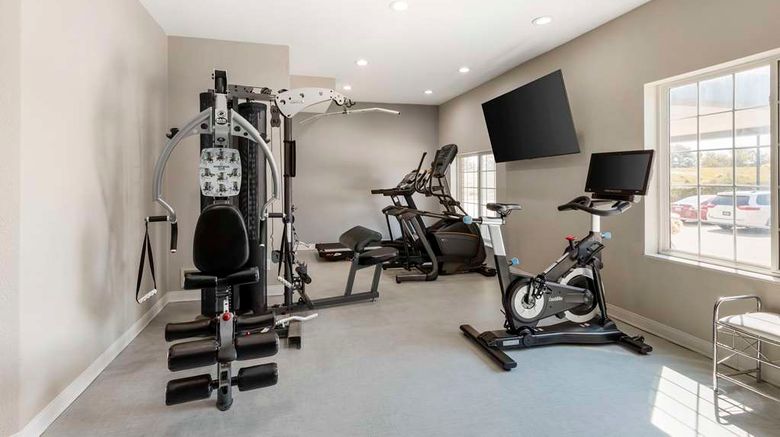 <b>Best Western Plus Des Moines West Inn Health</b>. Images powered by <a href="https://iceportal.shijigroup.com/" title="IcePortal" target="_blank">IcePortal</a>.