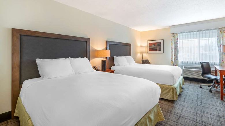 <b>Best Western Plus University Park Suites Room</b>. Images powered by <a href="https://iceportal.shijigroup.com/" title="IcePortal" target="_blank">IcePortal</a>.