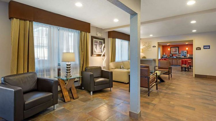 Best Western Plus Altoona Inn Lobby