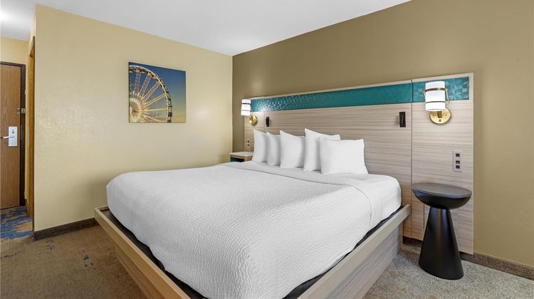 Best Western Plus Altoona Inn Room