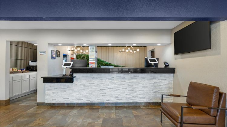 Best Western Plus Altoona Inn Lobby