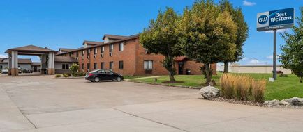 Best Western Mt. Pleasant Inn Exterior