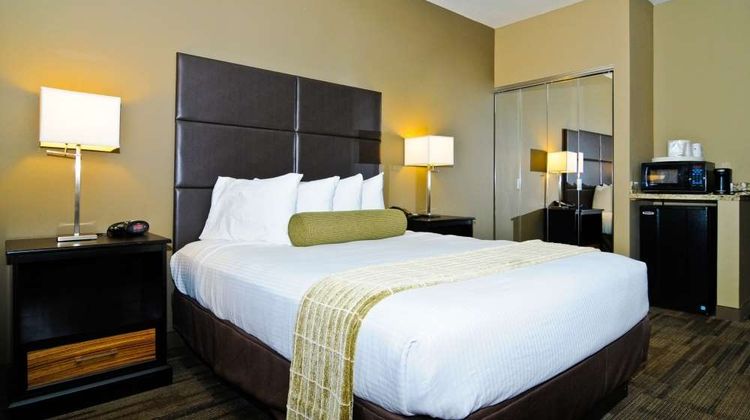 Best Western Plus Night Watchman Inn Room