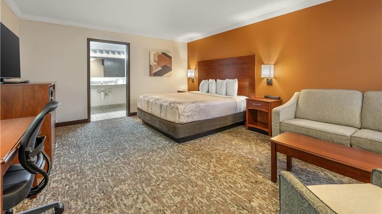 <b>Best Western Angus Inn Room</b>. Images powered by <a href="https://iceportal.shijigroup.com/" title="IcePortal" target="_blank">IcePortal</a>.