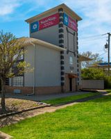 SureStay Plus Hotel by BW Topeka NW