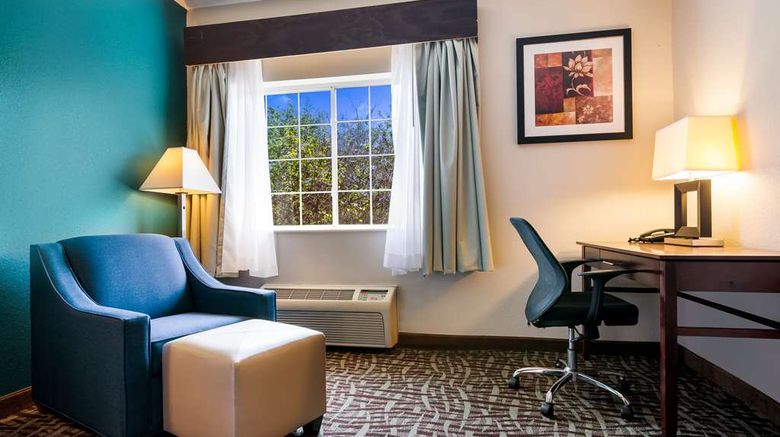 <b>SureStay Plus Hotel by BW Topeka NW Room</b>. Images powered by <a href="https://iceportal.shijigroup.com/" title="IcePortal" target="_blank">IcePortal</a>.