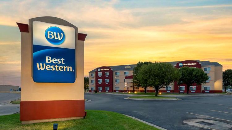 Best Western Governors Inn & Suites Exterior
