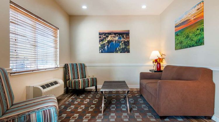 Best Western Governors Inn & Suites Lobby