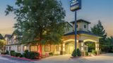 <b>Best Western Parsons Inn Exterior</b>. Images powered by <a href="https://iceportal.shijigroup.com/" title="IcePortal" target="_blank">IcePortal</a>.