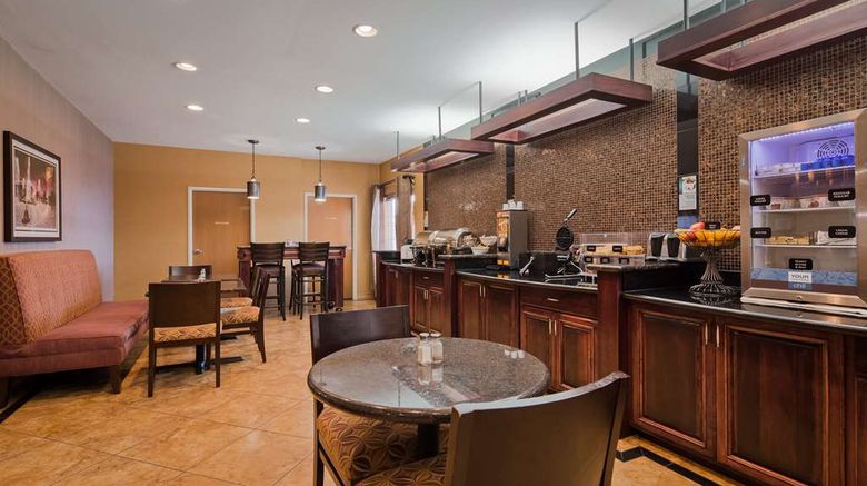 <b>Best Western Manhattan Inn Restaurant</b>. Images powered by <a href="https://iceportal.shijigroup.com/" title="IcePortal" target="_blank">IcePortal</a>.