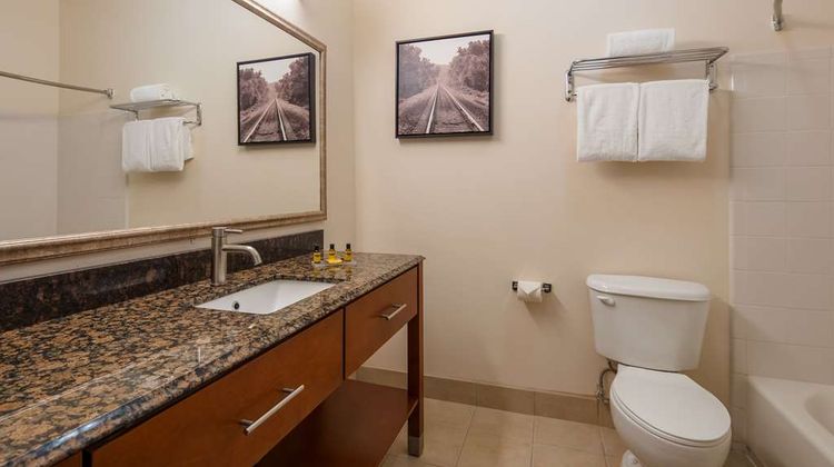 Best Western Plus Wakeeney Inn & Suites Room