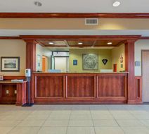 Best Western Plus Butterfield Inn Lobby