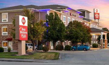 Best Western Plus Butterfield Inn