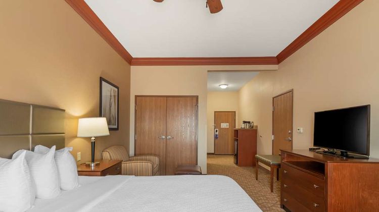 Best Western Plus Butterfield Inn Room