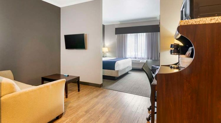 Best Western Plus Olathe Hotel Room