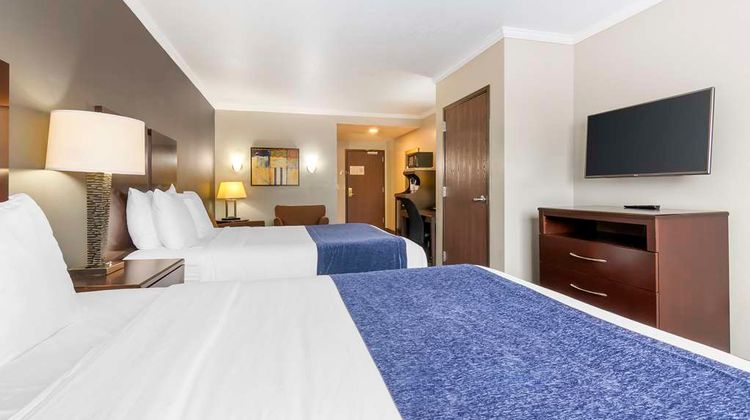 Best Western Plus Olathe Hotel Room