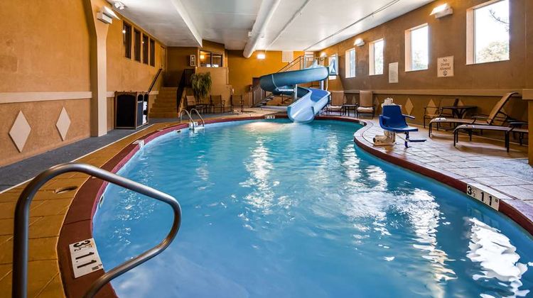 Best Western Plus Midwest Inn & Suites Pool