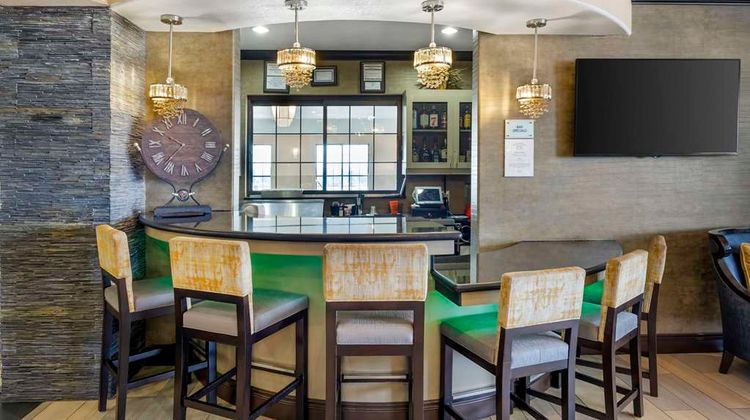 Best Western Plus Emerald Inn & Suites Restaurant