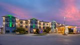 Best Western Plus Emerald Inn & Suites Exterior